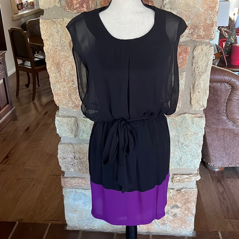 Cocktail dress built in black belt. Brand is Ali Ra.
